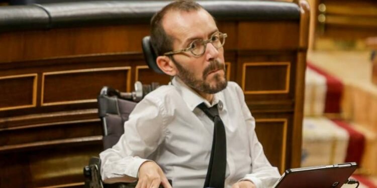 Echenique avisa a Casado que si no apoya el estado de alarma será responsable de «miles de muertos»