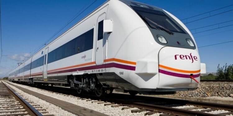 El alcalde pide a Renfe una promoción de descuentos en el tren de larga distancia a Cádiz