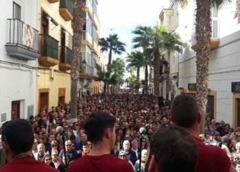 Las peñas gaditanas piden adelantar una semana los festejos