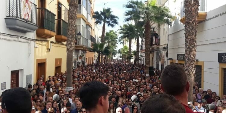 Las peñas gaditanas piden adelantar una semana los festejos