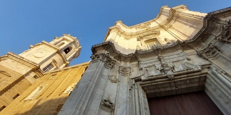 Comenzamos la semana con buenas temperaturas y cielos despejados