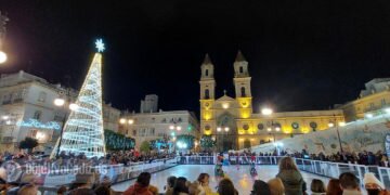 La Junta muestra su «preocupación» por el puente de diciembre y pide «prudencia»