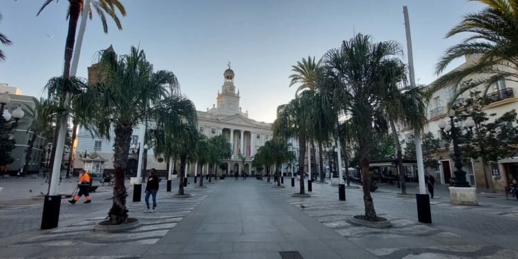 Páez aborda con el gobernador de Dajla proyectos de colaboración a través de Eléctrica y Aguas de Cádiz