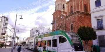 La Junta adjudica a Renfe el contrato para las pruebas finales del Tranvía de la Bahía de Cádiz