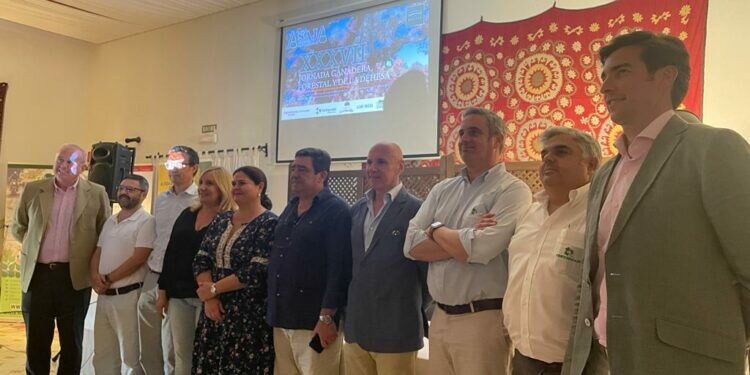 El secretario general de Agricultura advierte que la provincia de Sevilla perderá 270 millones de euros con la PAC que plantea el Ministerio