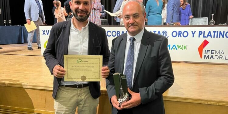 San Fernando: El Ayuntamiento recibe un galardón por su innovador centro de control digital de servicio de limpieza