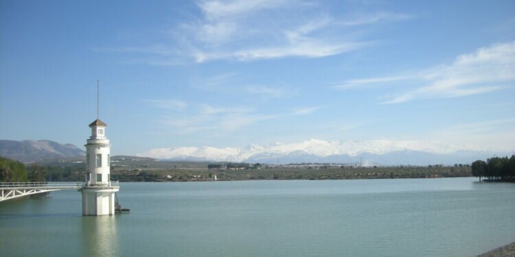 Muere una joven de 19 años ahogada en el pantano de Cubillas en Granada