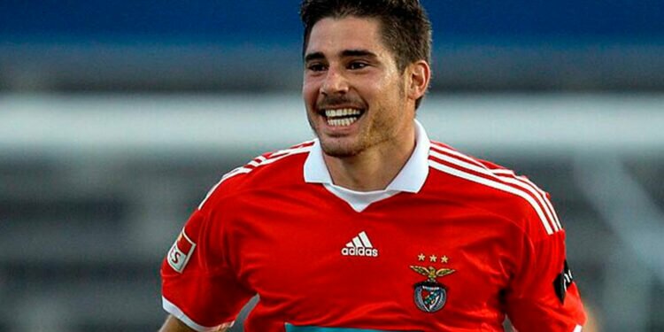 Javi García anuncia su retirada