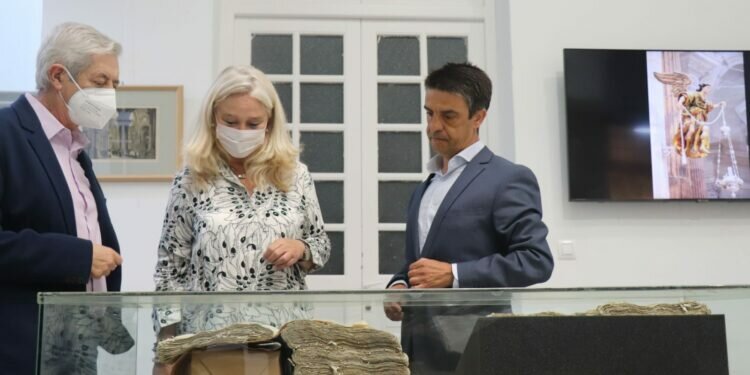 “La Catedral Nueva en papel: Trescientos años de Historia (1722-2022)”, llega al Archivo Histórico Provincial de Cádiz