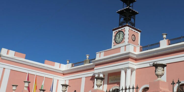 Puerto Real: El gobierno local baja el periodo medio de pago a proveedores del Ayuntamiento a 39,86 días