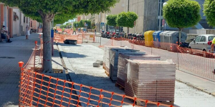 El carril bici de la calle América estará operativo en agosto