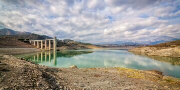 El pantano de la Viñuela, que abastece a la Axarquía malagueña, en estado crítico