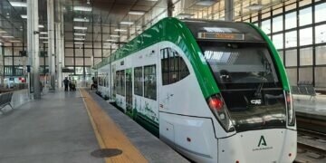 CAF presenta su oferta para el suministro y fabricación de tres nuevos trenes del TramBahía