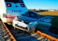 Málaga: Un fallecido tras la colisión de un tren de cercanías con un turismo en un paso a nivel sin barreras