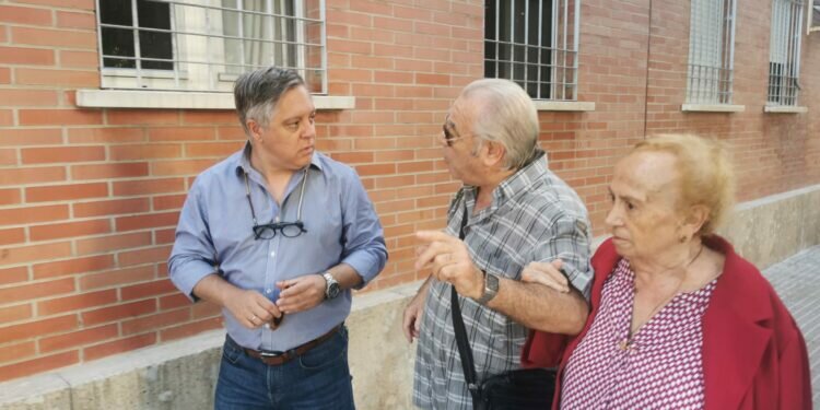 El PSOE de Cádiz exige un mayor mantenimiento urbano en la Barriada de La Paz