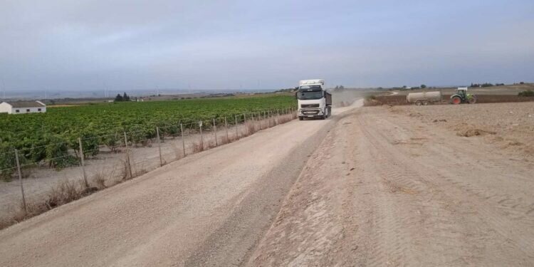 Chiclana: Comienzan las obras de adecuación de caminos para el fomento del enoturismo