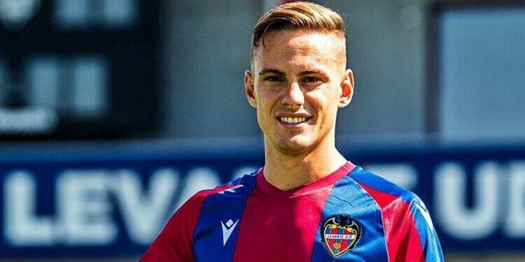 Dani Gómez no ficha por el Cádiz por 100.000 euros