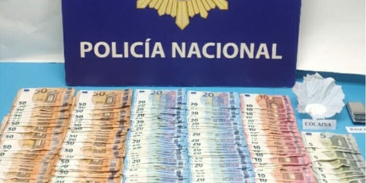 La Policía desarticula un punto de venta de cocaína en El Puerto