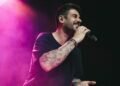 El Puerto: Cabaret Festival, Melendi: «¡No paréis, llevo dos años sin escuchar esto!»