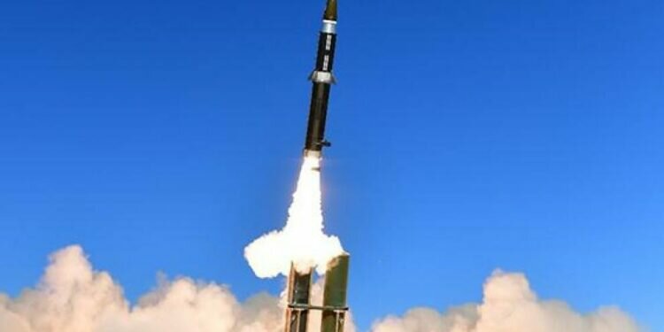 Estados Unidos lanza un misil balístico intercontinental con capacidad nuclear