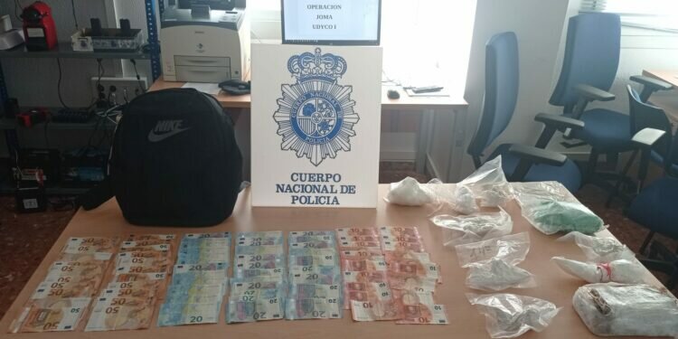 La Policía Nacional intercepta un envío de cocaína perteneciente a una de las redes de distribución de drogas de la provincia de Cádiz