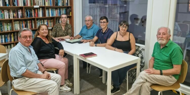 El Puerto: Calleja y la junta directiva de la Asociación de Amigos de los Patios Portuenses, en marcha para preparar la próxima edición de la Fiesta