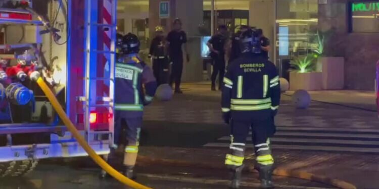 Incendio en un hotel en Sevilla