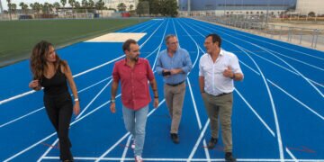 Se inaugura la nueva pista de atletismo del campo de deportes Manuel Irigoyen