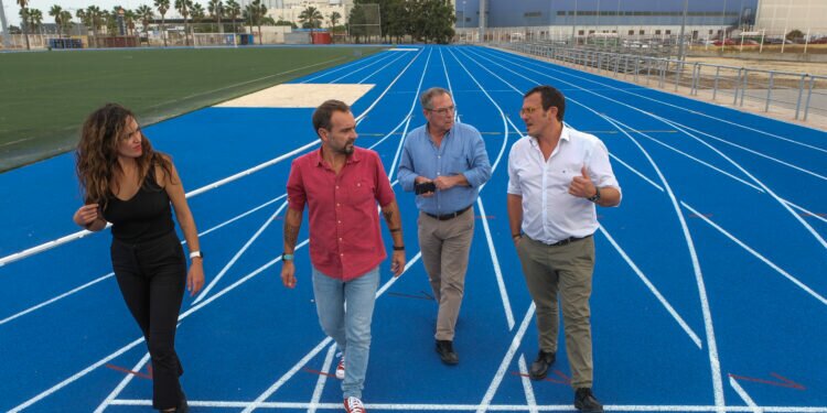 Se inaugura la nueva pista de atletismo del campo de deportes Manuel Irigoyen
