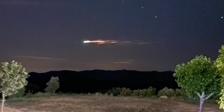 Un meteorito cruza el cielo de Cádiz