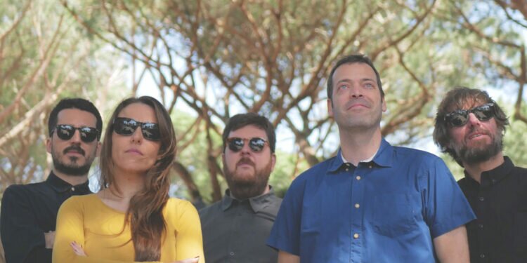 El grupo Detergente Líquido actuará el próximo viernes en la plaza Virgen del Loreto