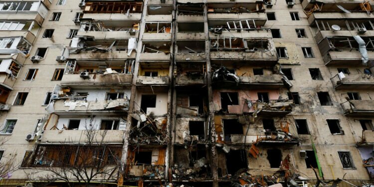 Cortes de luz y agua en importantes ciudades ucranianas por ataques rusos