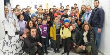 Jerez: La delegada de Educación asiste a la inauguración de la exposición “La Ina se llena de flores” en el CADF