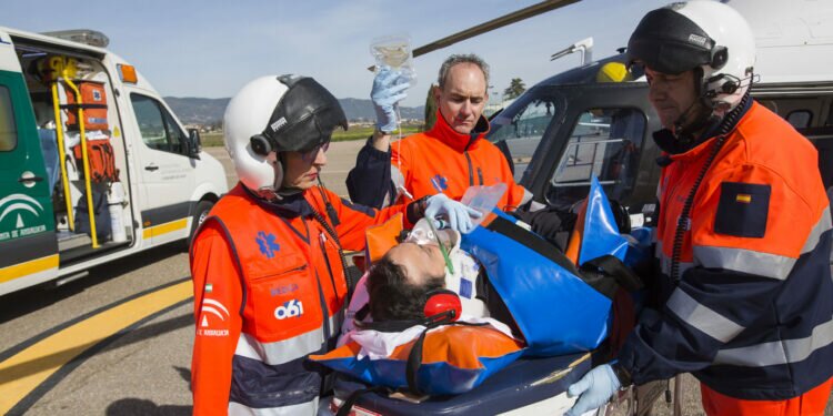 El centro coordinador del 061 en la provincia de Cádiz atiende más de 4.200 llamadas durante el puente de Nochevieja y Año Nuevo